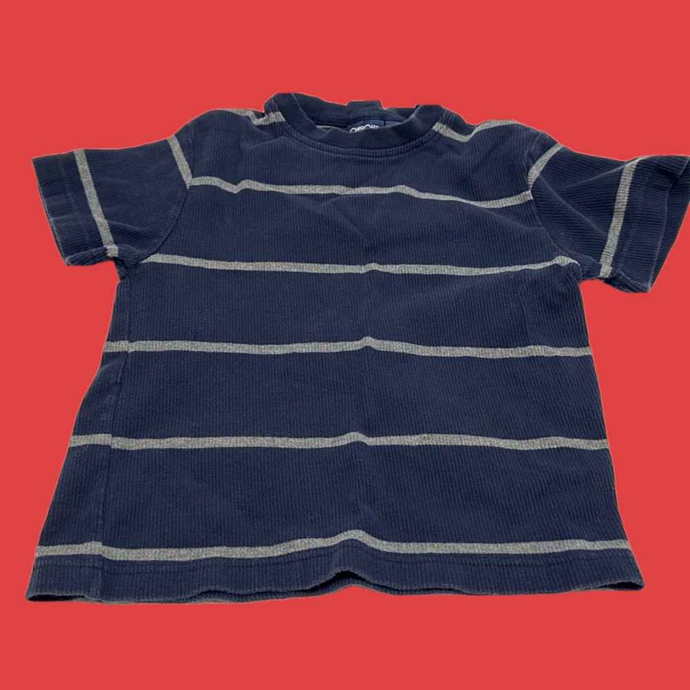 Boys blue & grey striped short sleeve tee. Great condition. Size 4/5.